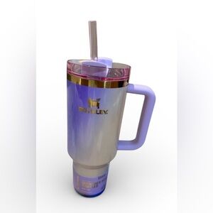 Stanley 40 oz Stainless Steel H2.0
Flowstate Quencher Tumbler Glinda